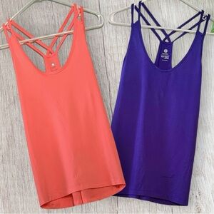 Pair of Old Navy Active Strappy Tank Tops Womens Size Small